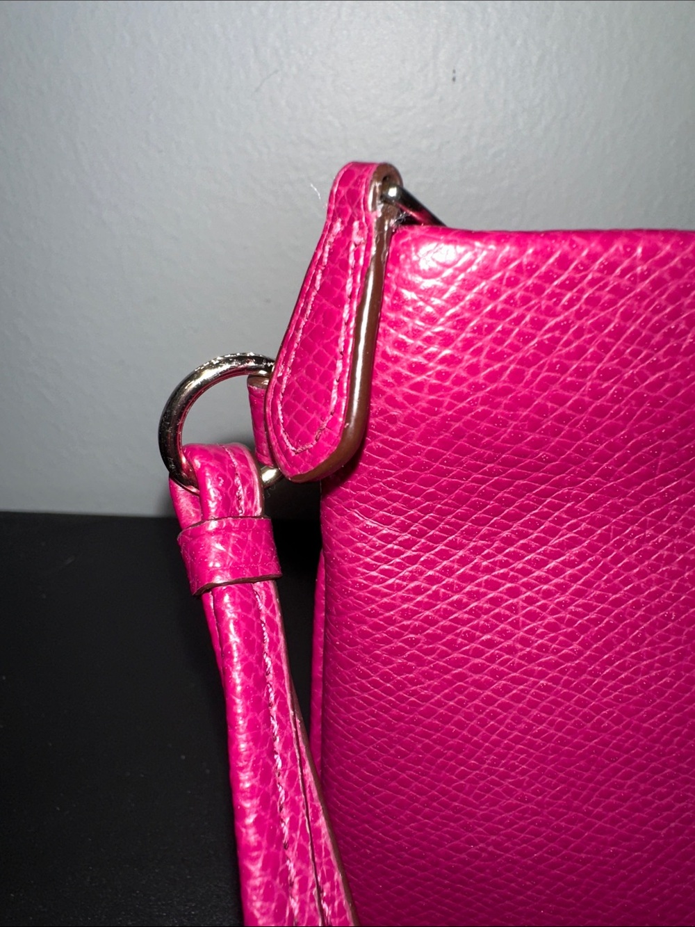 Coach Fuchsia Pebbled Leather Large Wristlet NWOT - Picture 3 of 13
